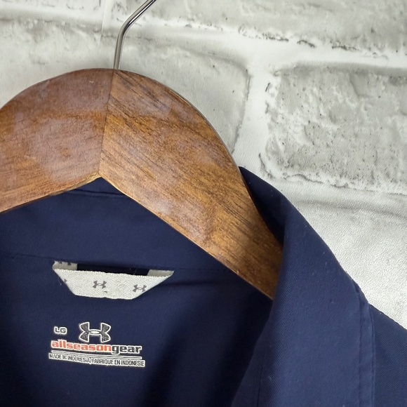 Under Armour All Seasons Navy Blue Polyester Long Sleeve Button Up Shirt LARGE - Picture 3 of 9